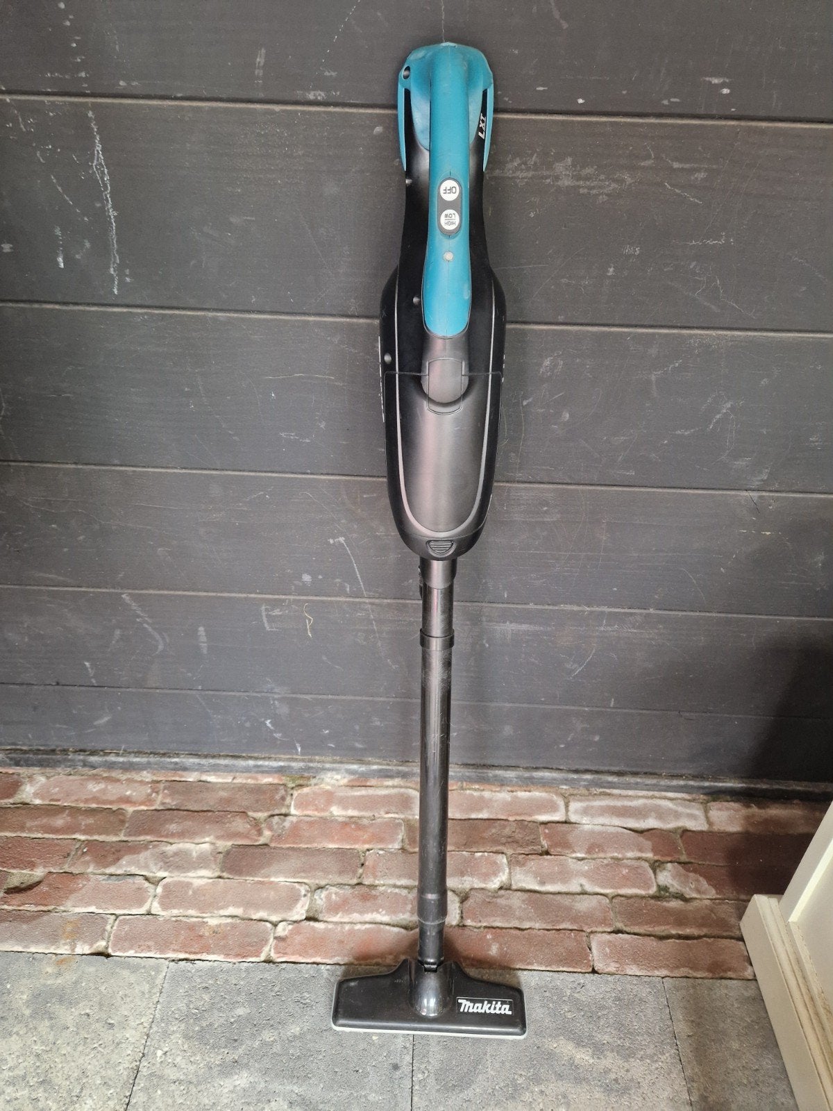 Makita DCL182 steelstofzuiger 18V accu, Witgoed en Apparatuur, Stofzuigers, Ophalen of Verzenden