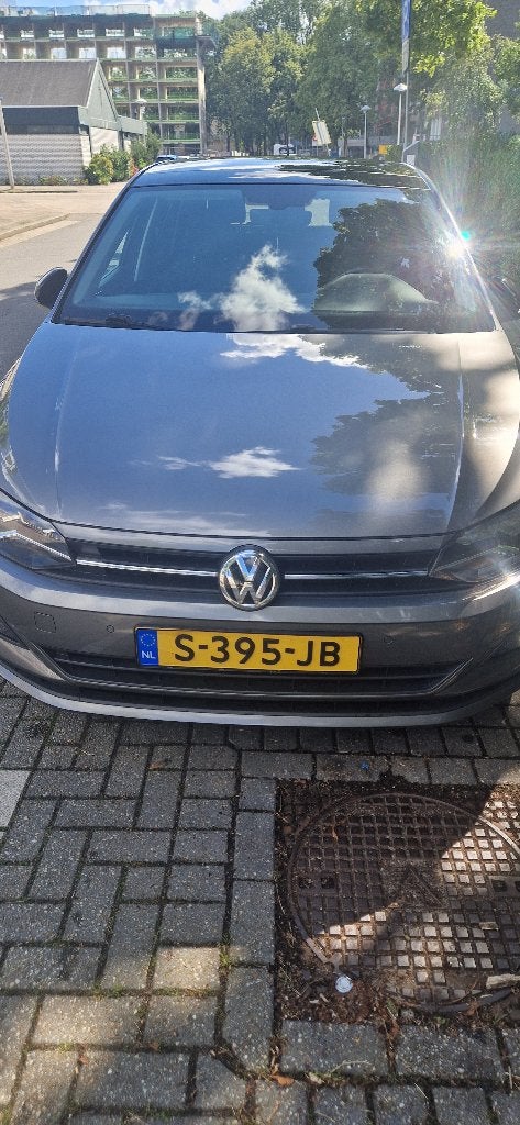 Volkswagen Polo 1.0 TSI 95pk 2019 Grijs, Auto's, Voorwielaandrijving, Dealer onderhouden, Stof, Zwart
