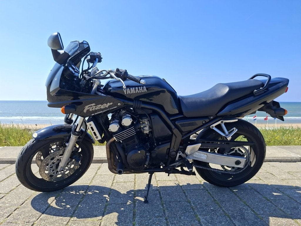 Nette Yamaha FZS 600 Fazer (1998), Kleur zwart., Motoren, 4 cilinders, Motorrijbewijs A, Gebruikt, Particulier