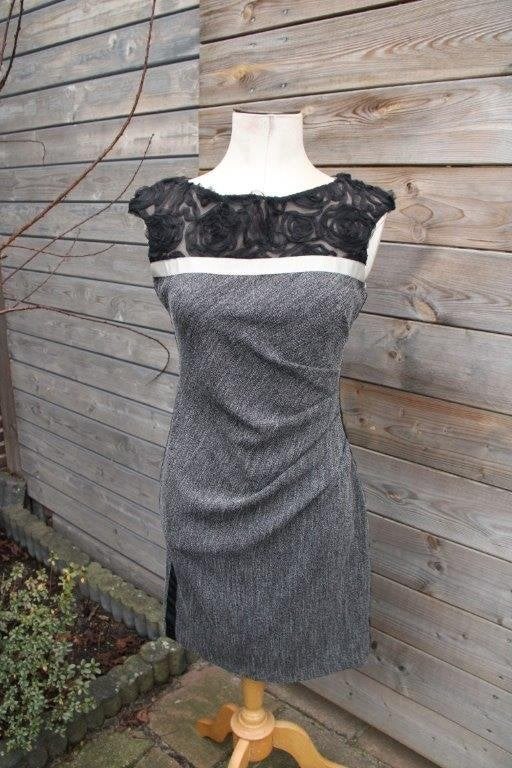 Jurk grijs/ zwart Sandro Ferrone mt 42IT (EU36) Vaste prijs, Kleding | Dames, Zwart, Sandro, Ophalen of Verzenden, Zo goed als nieuw