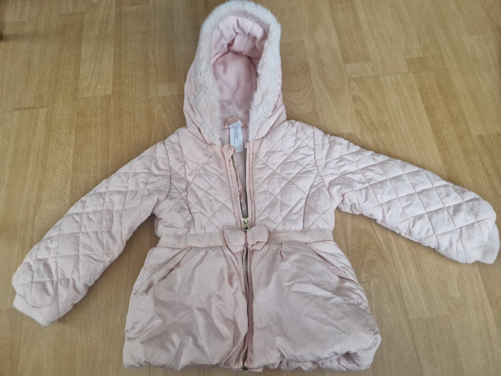 Maat 92 cute roze winterjas baby, met strikje, Baby Club, Ophalen of Verzenden, Meisje, Jasje