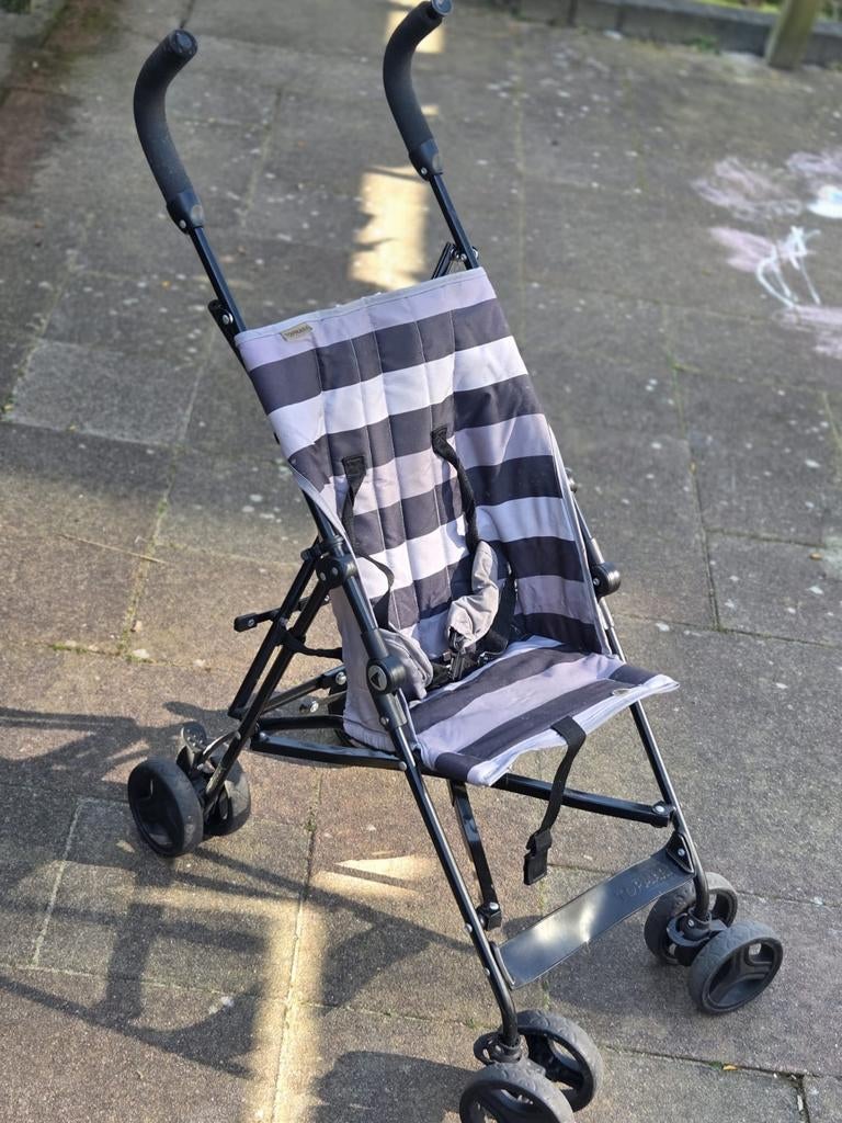 Buggy met lichte gebruiksschade., Ophalen, Gebruikt, Overige merken