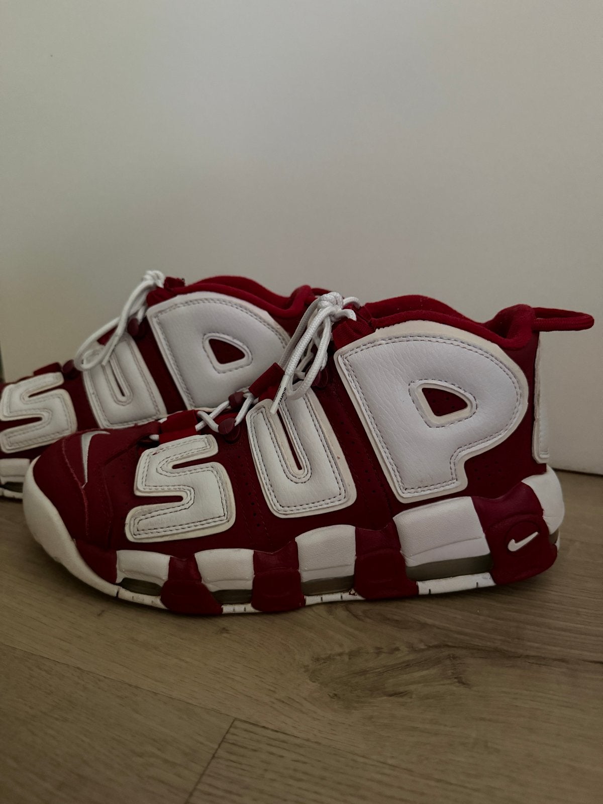 Nike Air More Uptempo x Supreme, Verzenden, Zo goed als nieuw, Overige kleuren, Sneakers of Gympen
