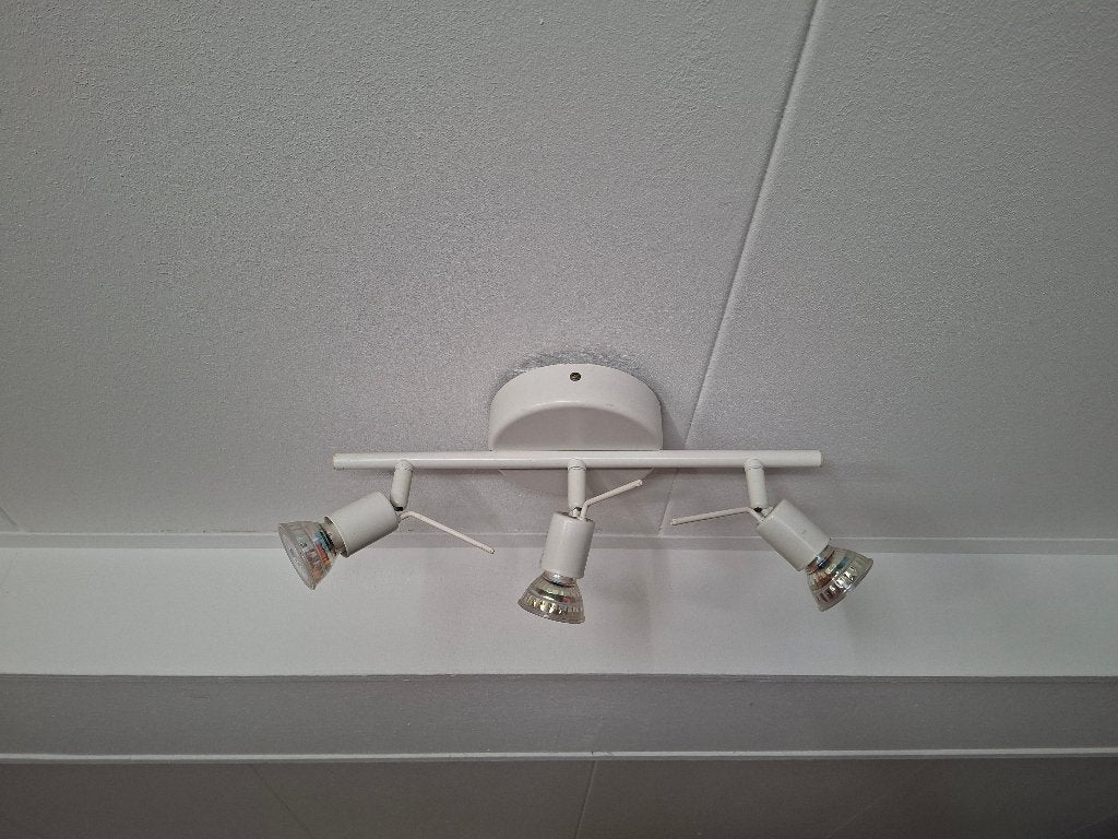 Plafondlamp met 3 spots, Ophalen, Gebruikt, Plafondspot, Wit