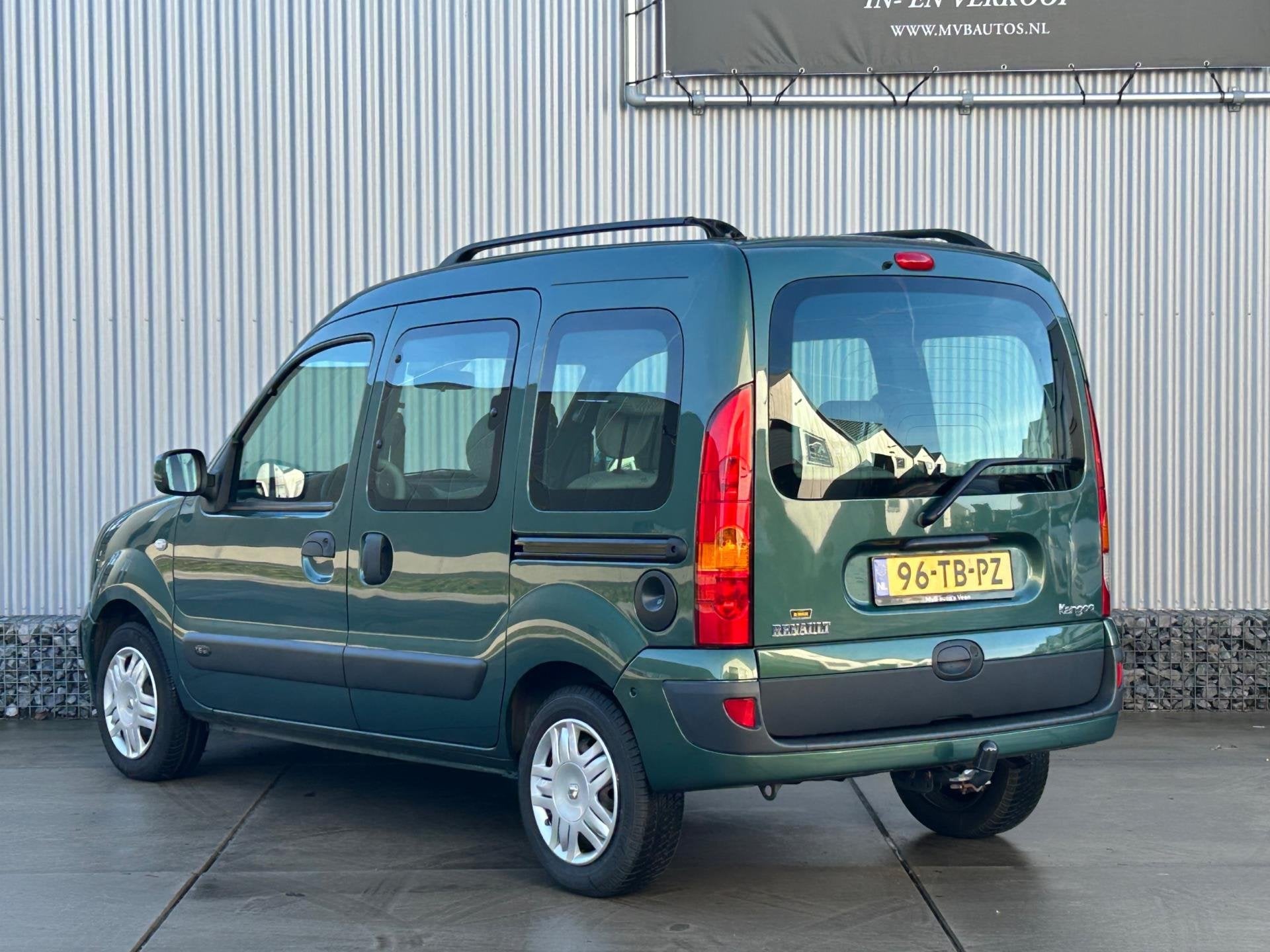 Renault Kangoo 1.6-16V Expression, Handgas Invalide auto, 1s, Auto's, Renault, Gebruikt, 1095 kg, 49 €/maand, Origineel Nederlands