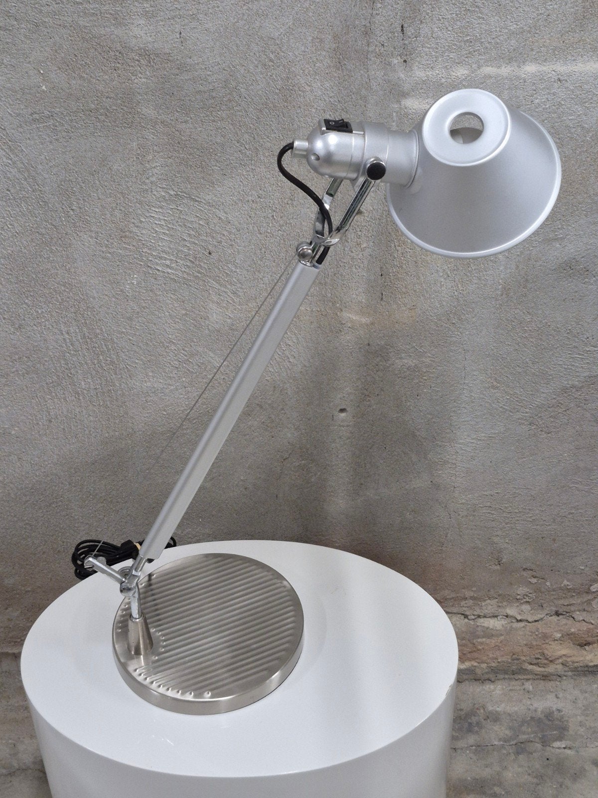 Iconische remake artemide tolomeo micro, Huis en Inrichting, Ophalen, Bureaulamp, Gebruikt, Metaal