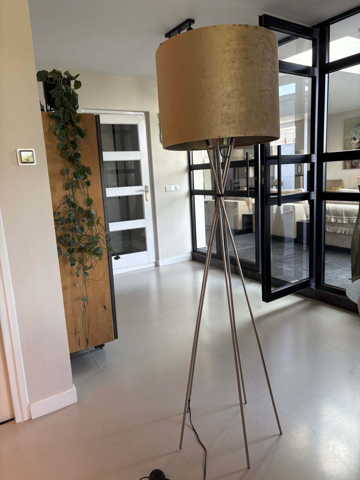 Mooie RVS lampenvoet 150 cm hoog (zonder kap), Huis en Inrichting, Ophalen, Zo goed als nieuw, Metaal, 150 tot 200 cm