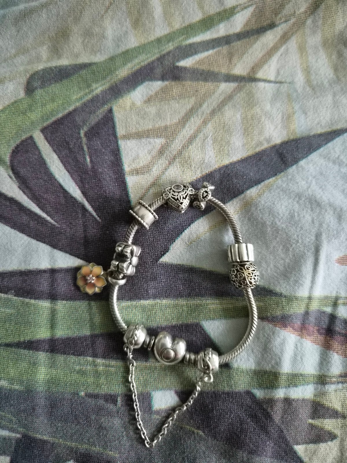 Zilveren pandora bedel armband met 5 bedels, Ophalen, Gebruikt, Met bedels of kralen, Zilver