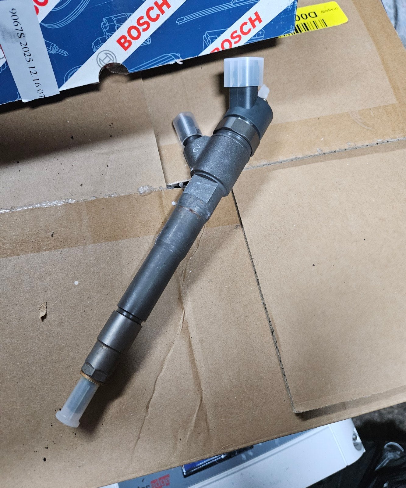 4 stuks diesel injectoren/verstuivers, type Bosch CR22-16M2, Ophalen of Verzenden, Gebruikt, Fiat