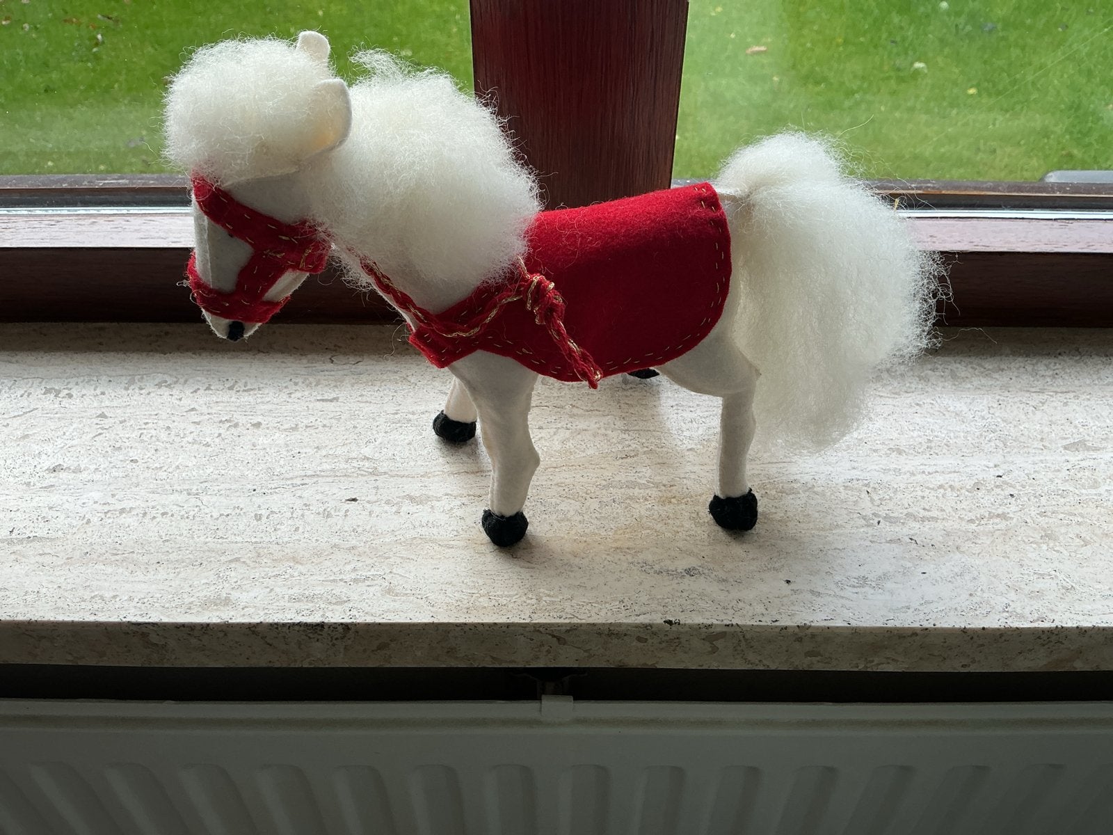 Handgemaakt  Sinterklaas paard, Ophalen of Verzenden, Nieuw, Figuurtje(s), Wolvilt
