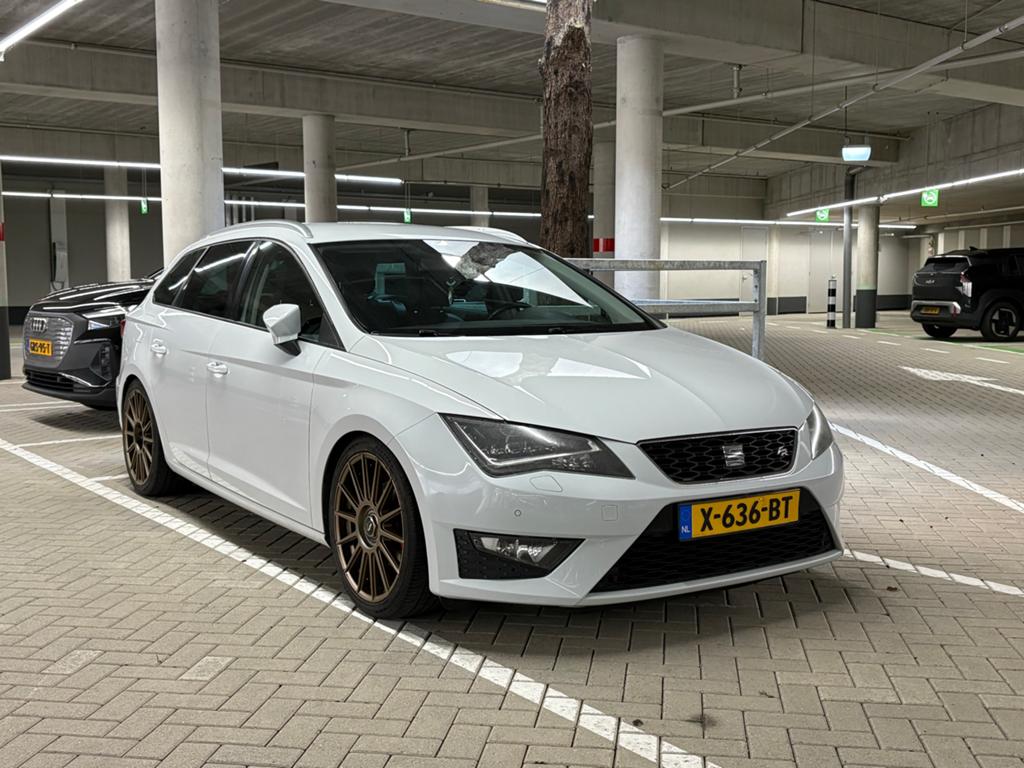 Seat Leon 1.4 TSI 140 pk 2013 Wit, Voorwielaandrijving, 4 cilinders, Leon, Wit