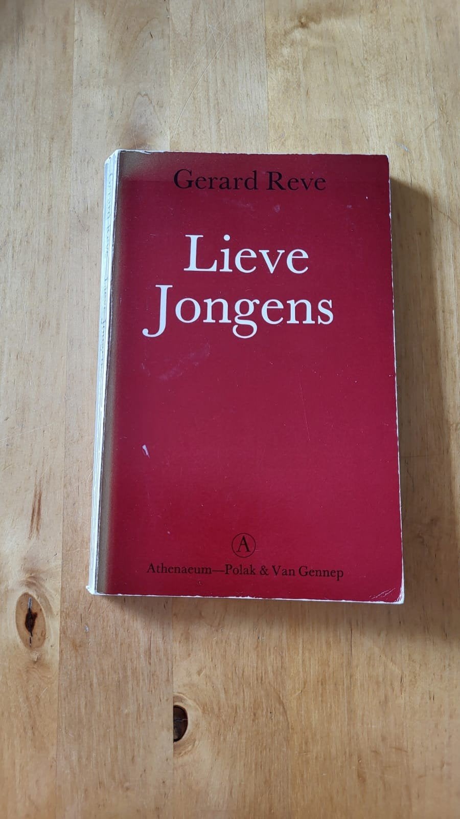 Gerard Reve - Lieve Jongens (Athenaeum - Polak & Van Gennep), Gelezen, Ophalen of Verzenden, Nederland, Gerard Reve