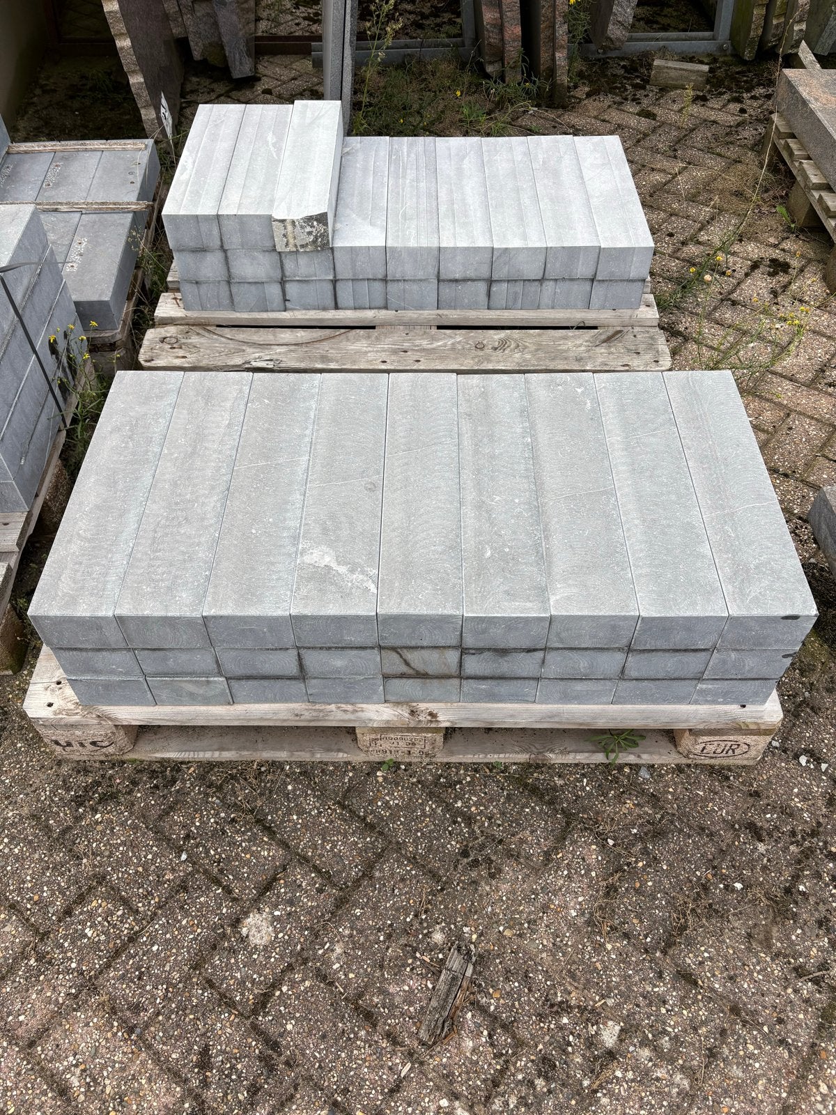 Belgisch hardsteen stukken 12x53x8cm, Tuin en Terras, Ophalen, Gebruikt, Overige typen, 5 tot 10 m²