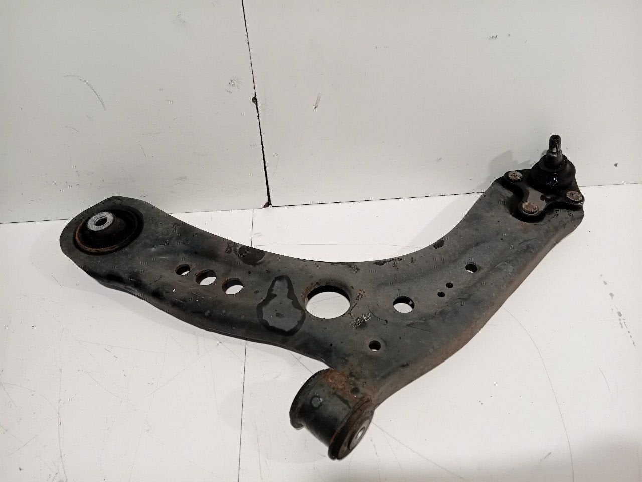 Draagarm links voor Seat Leon, Onderdelen@venauto.nl, Van der Ven Autorecycling B.V., Gebruikt, Ettenseweg 76, 4706 PB Roosendaal, The Netherlands