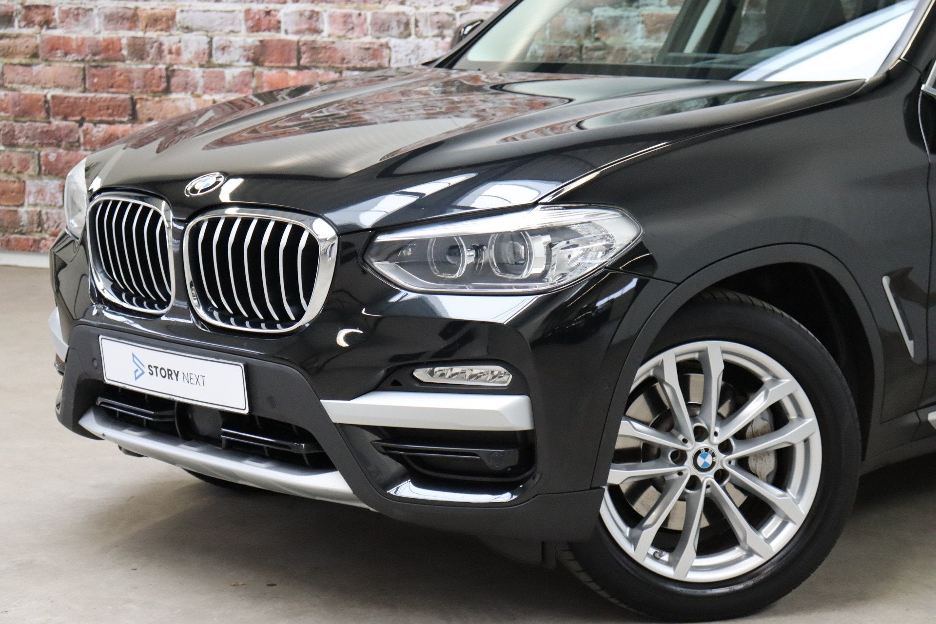 BMW X3 xDrive30i High Executive xLine Automaat / Panoramadak, Gebruikt, 4 cilinders, 252 pk, Zwart