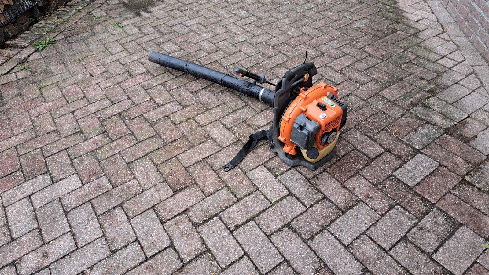 Husqvarna 130 BT Bladblazer ruggedragen klaar voor gebruik, Ophalen, Benzine, Gebruikt, ????