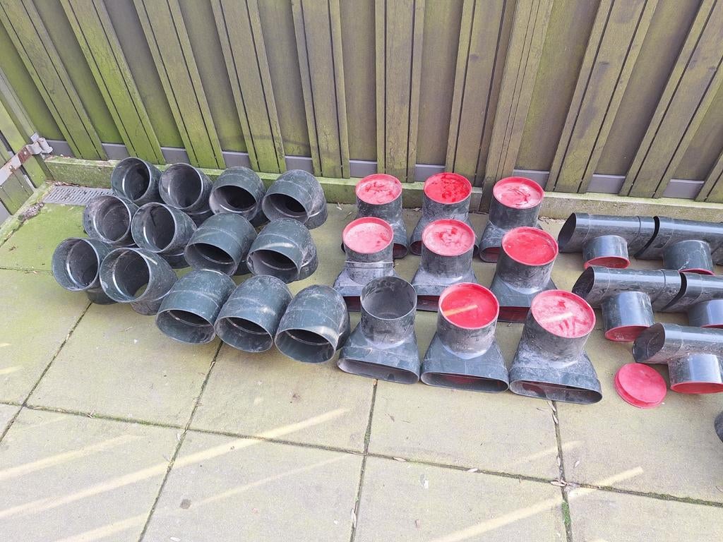 Partij Dyka air hulpstukken., Doe-het-zelf en Verbouw, Buizen en Afvoer, Ophalen, Pvc, Minder dan 2 meter, 80 mm of meer