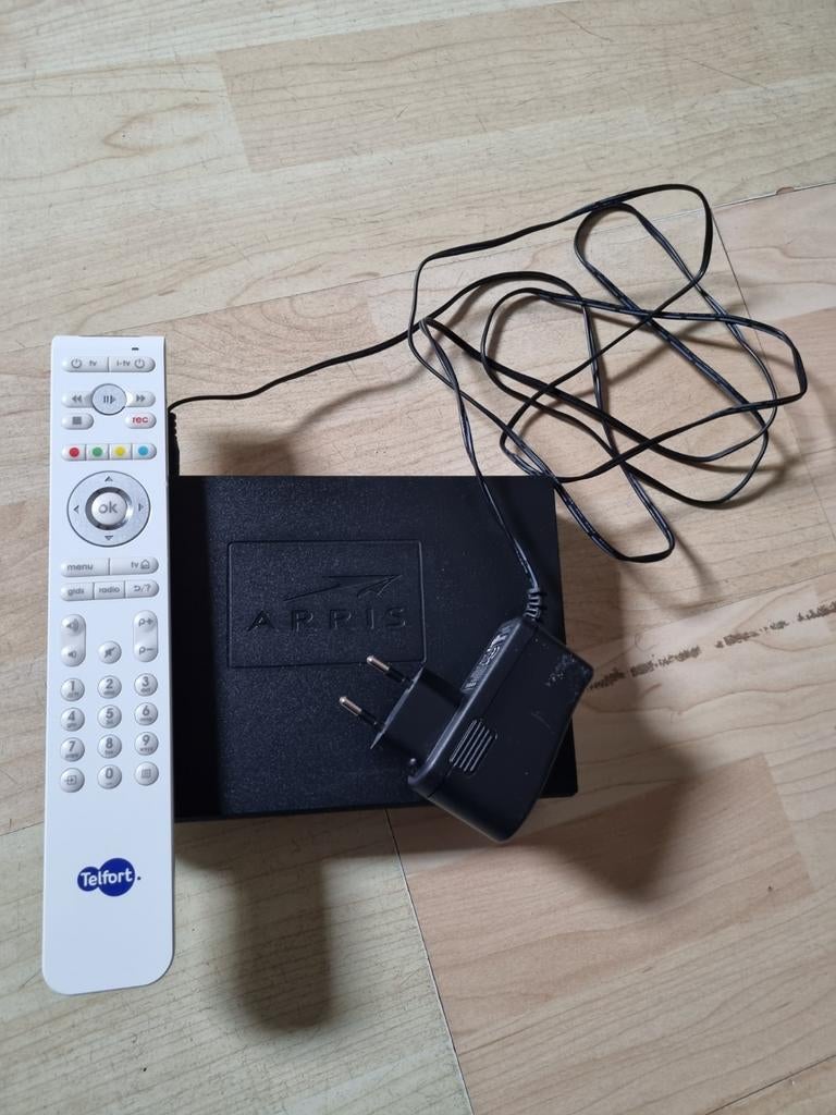 Arris VIP2952 V2 Telfort Decoder met Afstandsbediening, Ophalen, Gebruikt, Decoder
