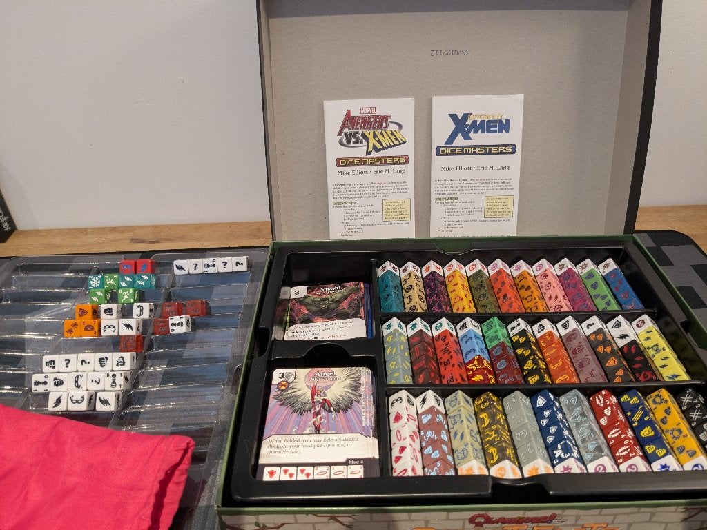 Marvel Dice Masters grote partij, Een of twee spelers, Ophalen, Zo goed als nieuw, WizKids