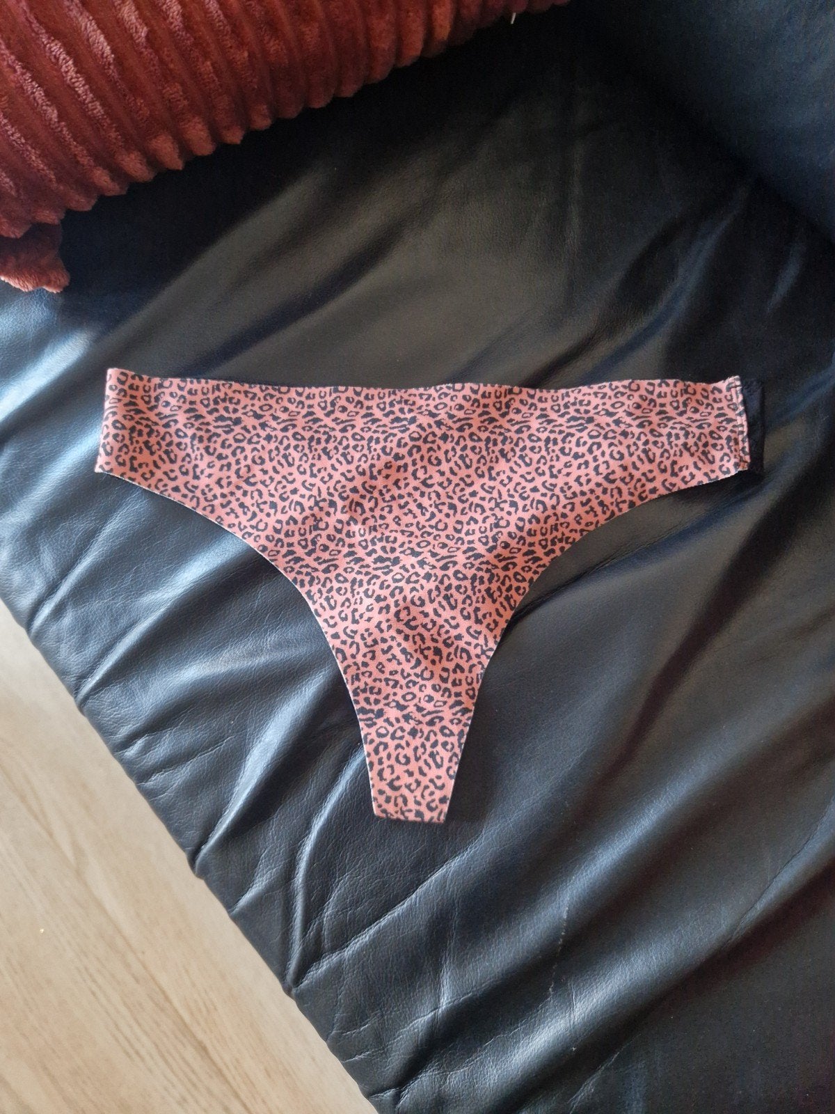 Nieuwe Livera string met luipaardprint en kant, maat XL, Livera, Ophalen of Verzenden, Meerkleurig, String