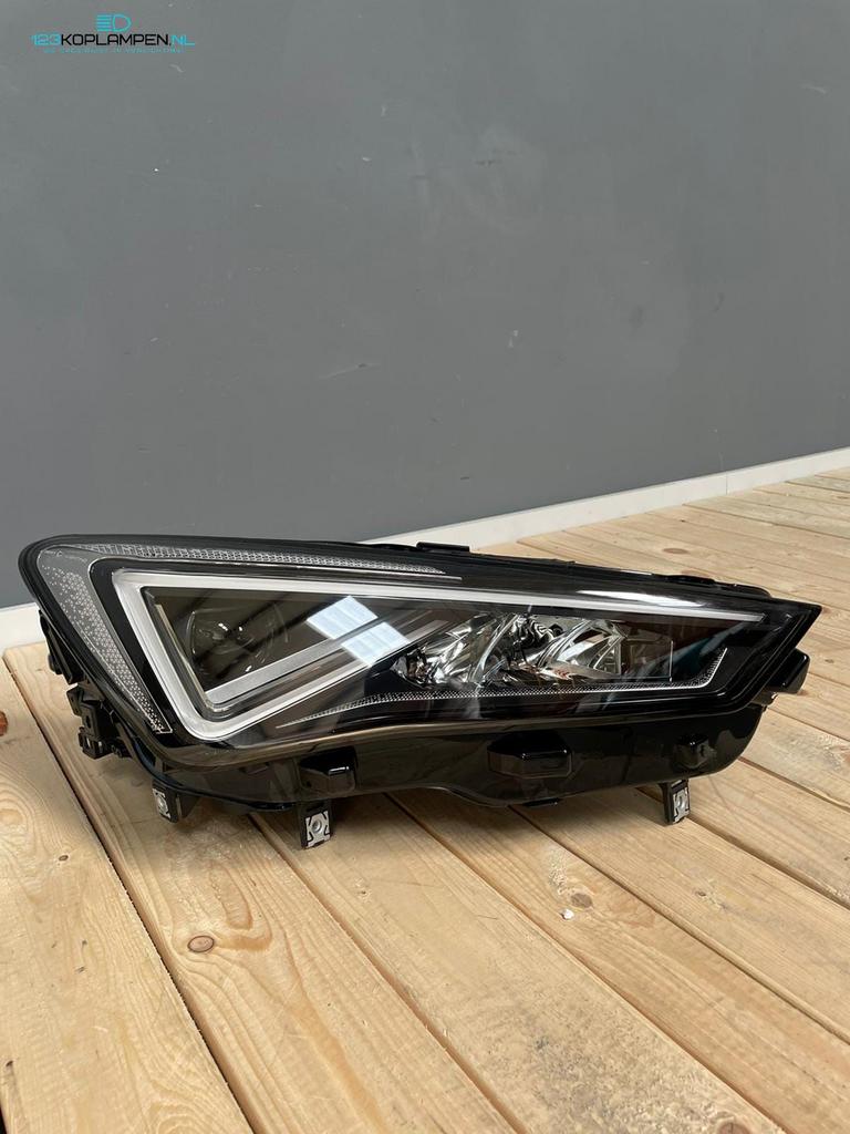 Seat Leon 4 IV 5FJ 2021 Full LED koplamp rechts, Ophalen, Gebruikt, -, -