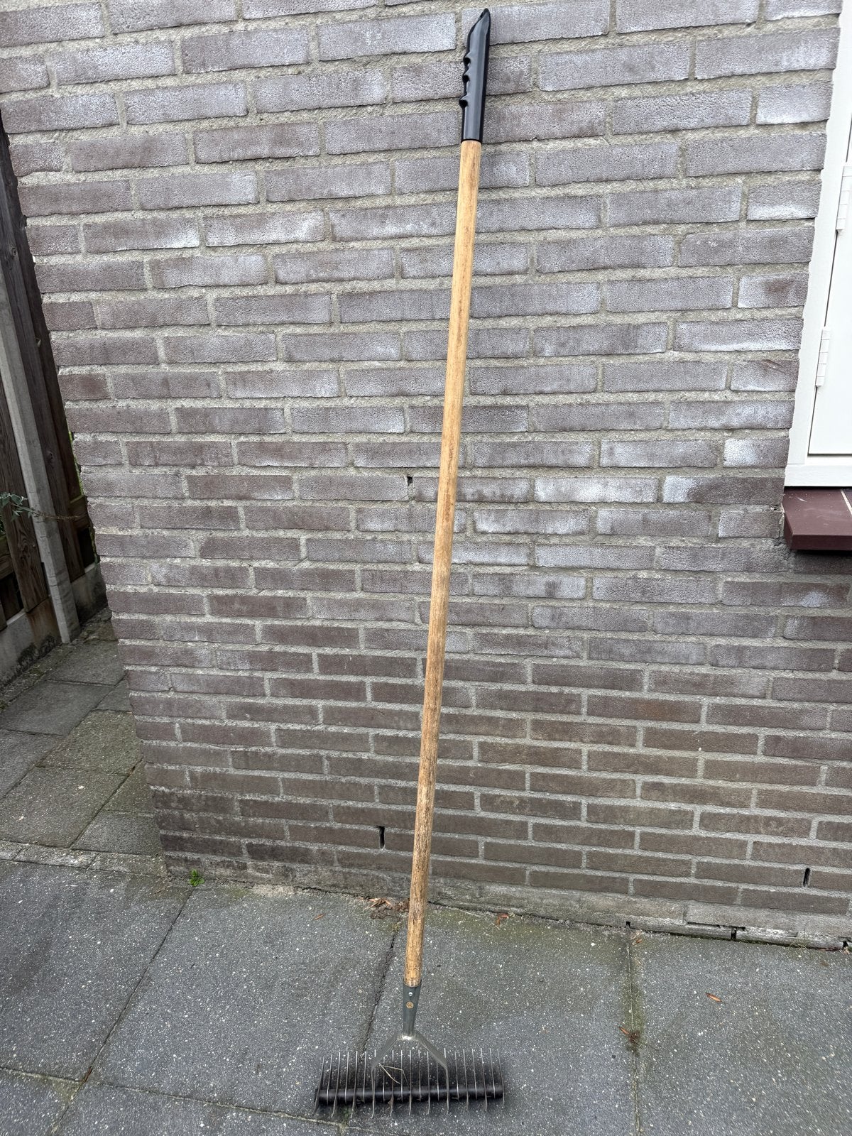 Verticuteerhark, Ophalen, Zo goed als nieuw