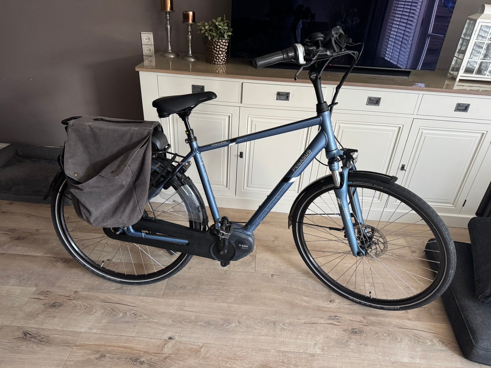 Pegasus Ravenna Elektrische Fiets Bosch Middenmotor, Zo goed als nieuw, 51 tot 55 cm, 50 km per accu of meer, Ophalen