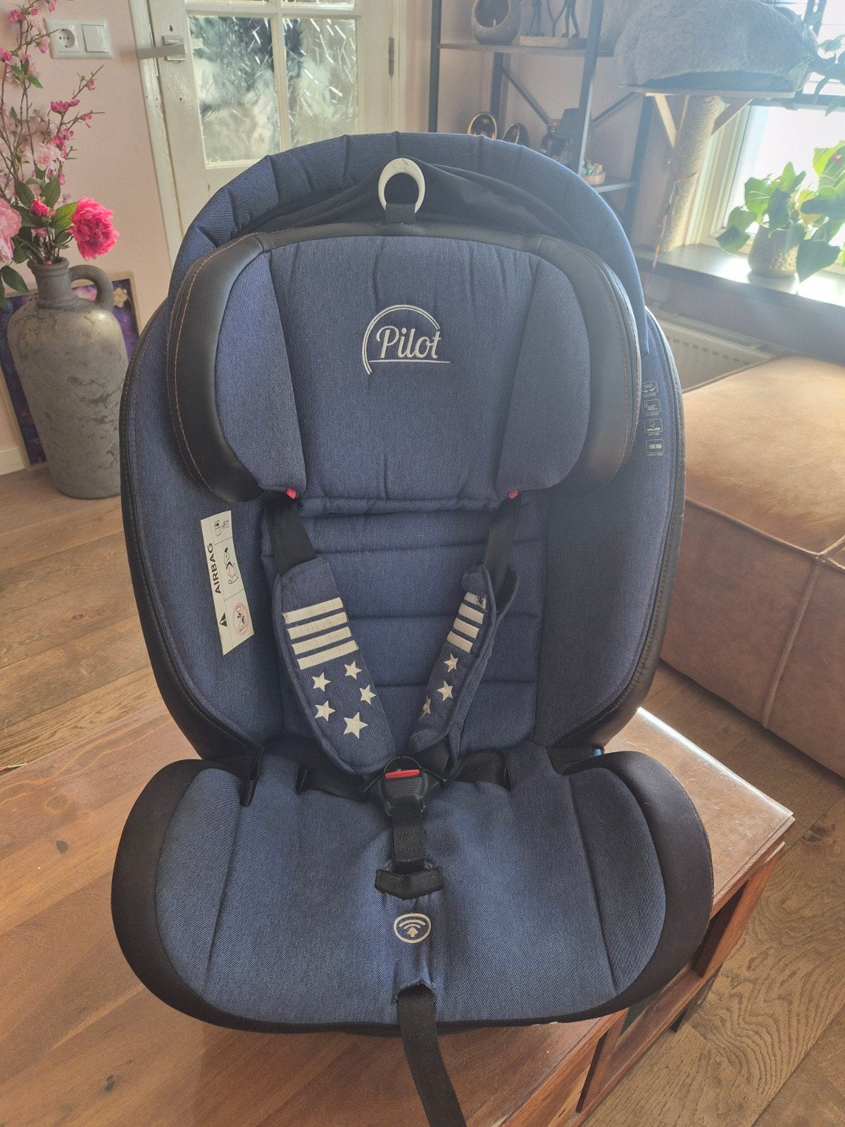 Pilot Autostoel met Isofix, Ophalen, Zo goed als nieuw, Overige merken, Isofix