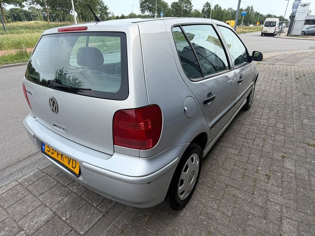Volkswagen Polo 1.4 Trendline Nieuwe APK AUTOMAAT, 450 kg, Gebruikt, 31 €/maand, 4 cilinders