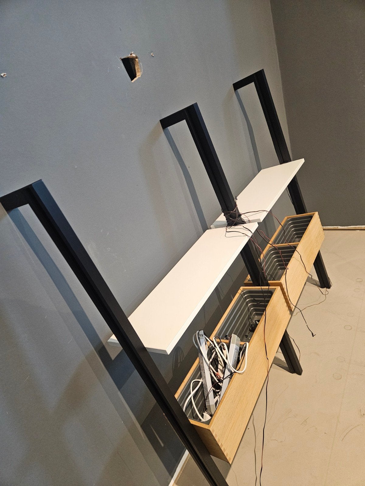 Showroom model wandmeubel met verlichting, Ophalen, Zo goed als nieuw