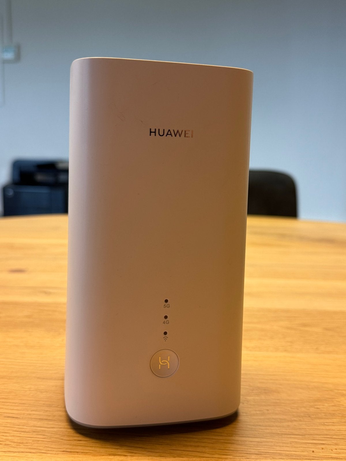 Huawei H122-373 5G CPE Pro 2 Router - Zo goed als nieuw, Ophalen of Verzenden, Zo goed als nieuw, Router