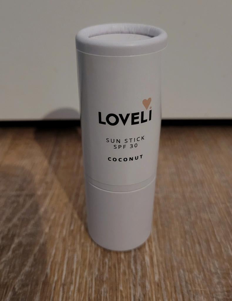 Nieuw! Loveli sun stick SPF30 coconut, 14ml, Sieraden, Tassen en Uiterlijk, Uiterlijk | Lichaamsverzorging, Ophalen of Verzenden