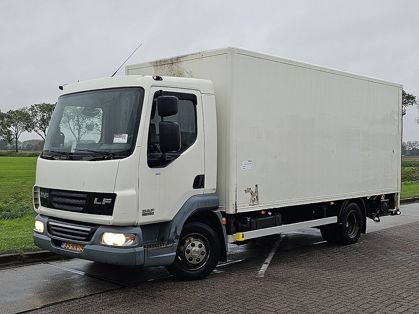 DAF LF 45.160, Wit, Origineel Nederlands, Bedrijf, 2 stoelen