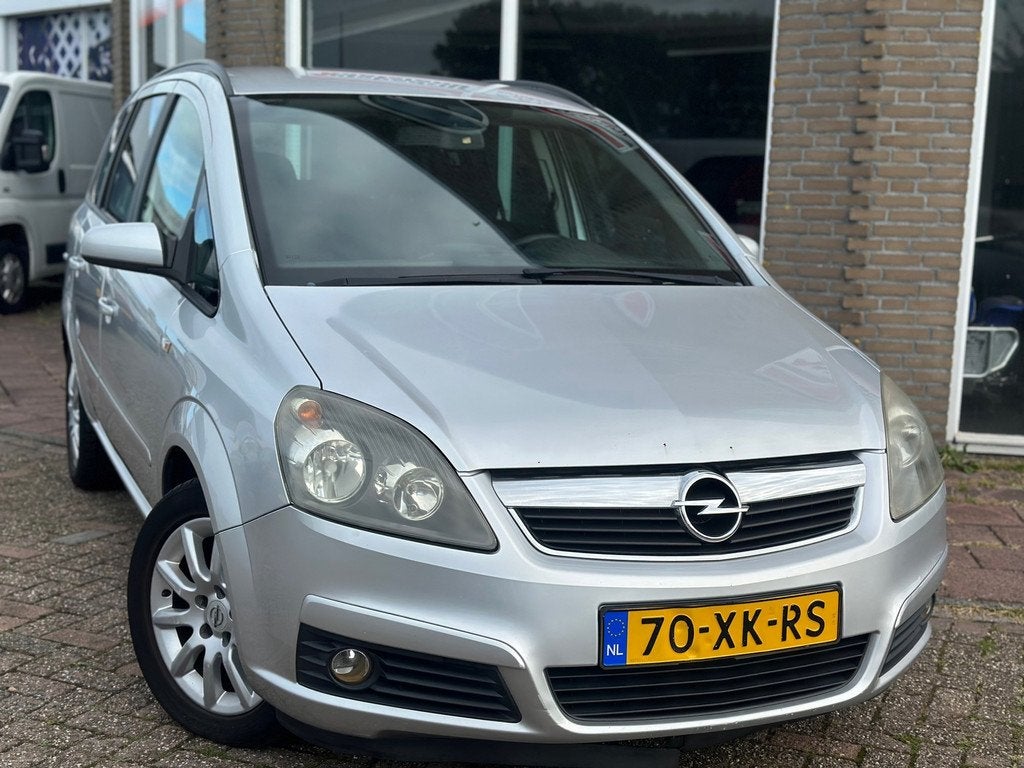 Opel Zafira 2.2 Temptation - Airco - Cruise - Nieuwe Apk -, Auto's, Opel, Voorwielaandrijving, Stof, Gebruikt, Zwart