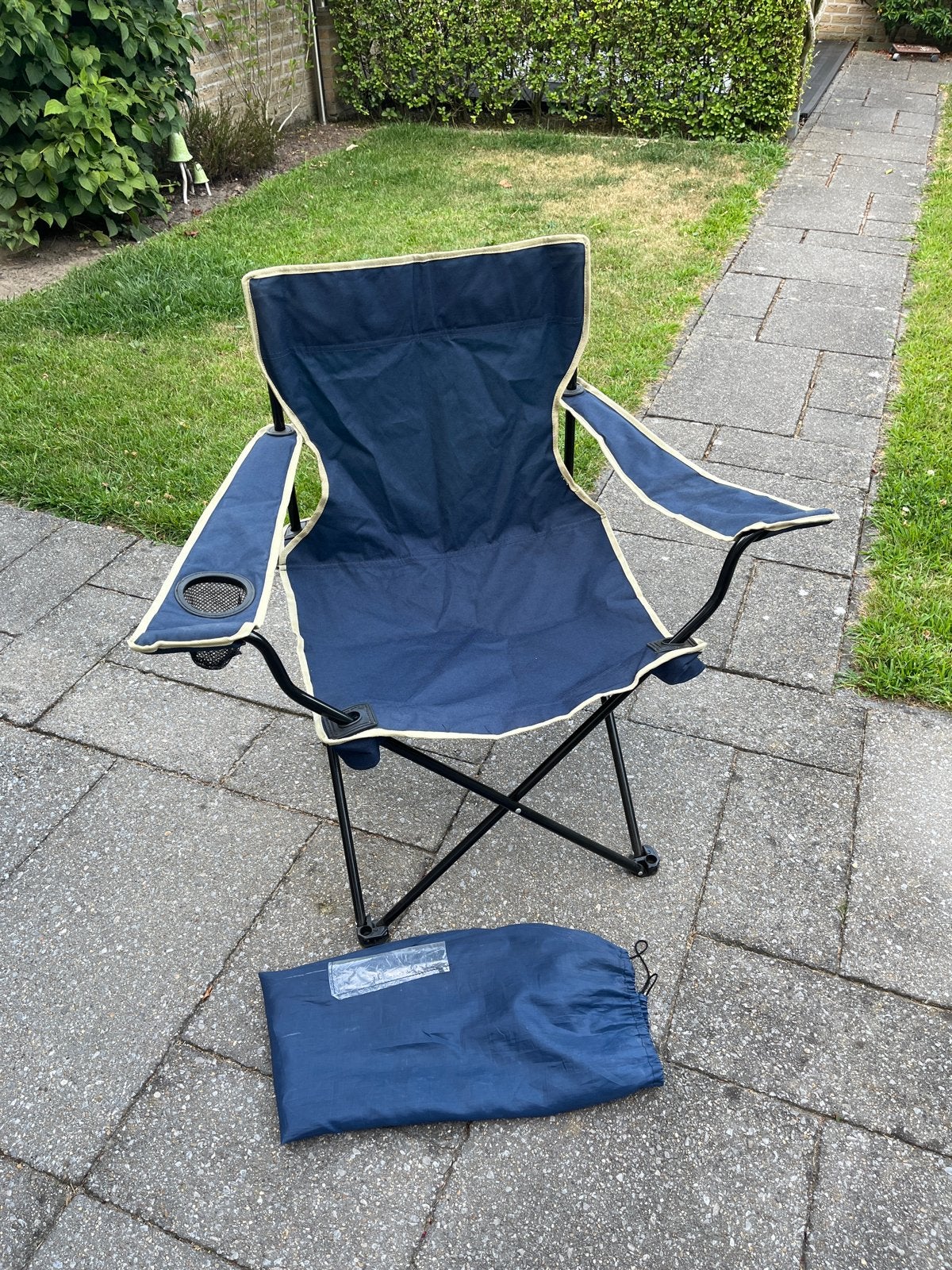 Opvouwbare campingstoel met bekerhouder, Ophalen, Gebruikt, Campingstoel