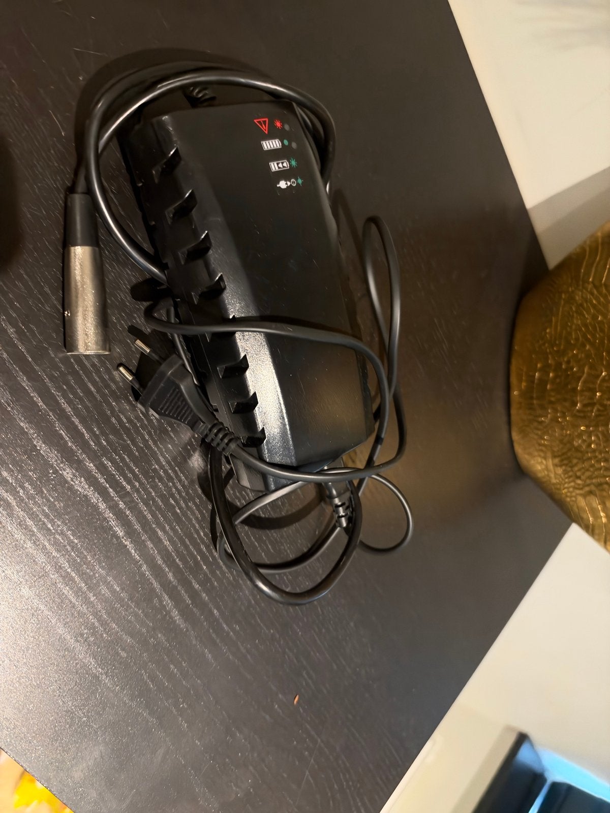 Gazelle Impulse Oplader - 4pins 36V Getest en Goede Staat, Gebruikt