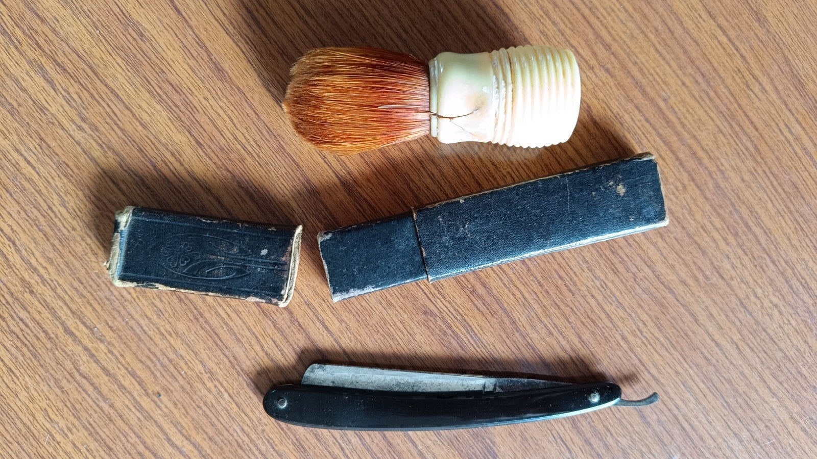 Vintage Scheerkwast en Scheermes Set - Omega Bologna, Ophalen of Verzenden