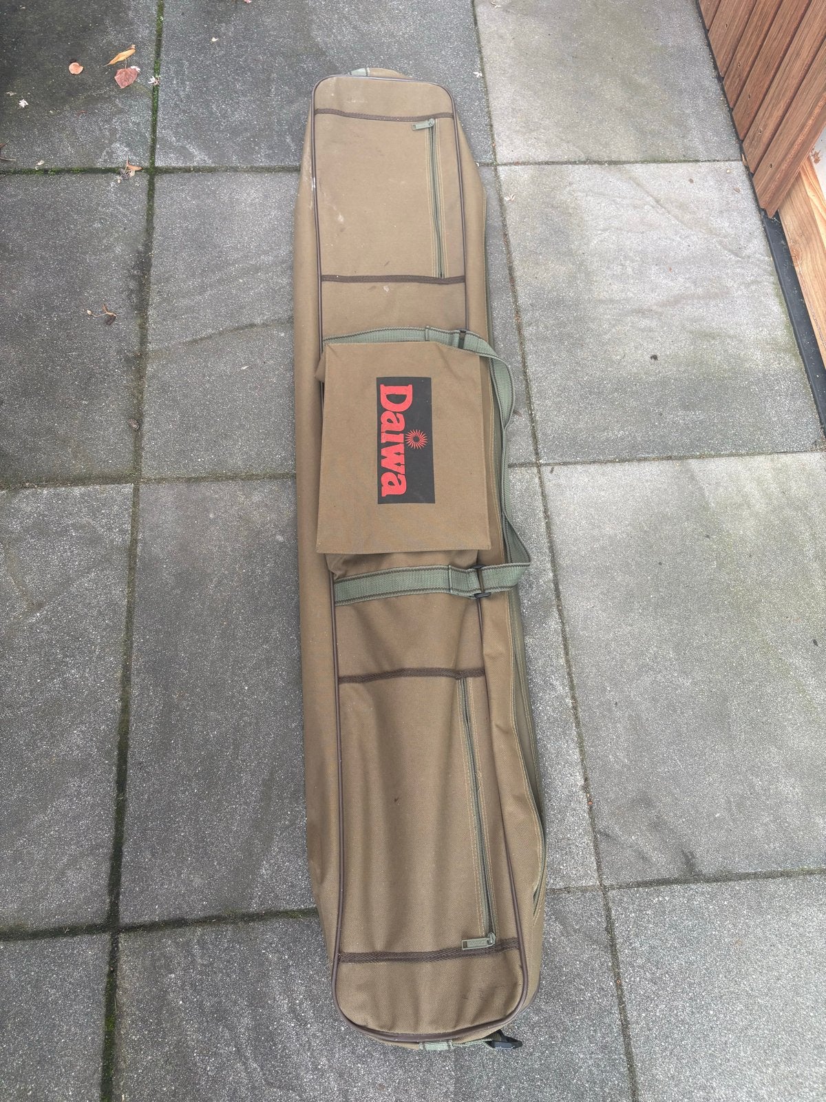 Daiwa Hengeltas/Foudraal 146 cm - Ideaal voor de waterkant, Watersport en Boten, Ophalen, Gebruikt, Koffer of Tas