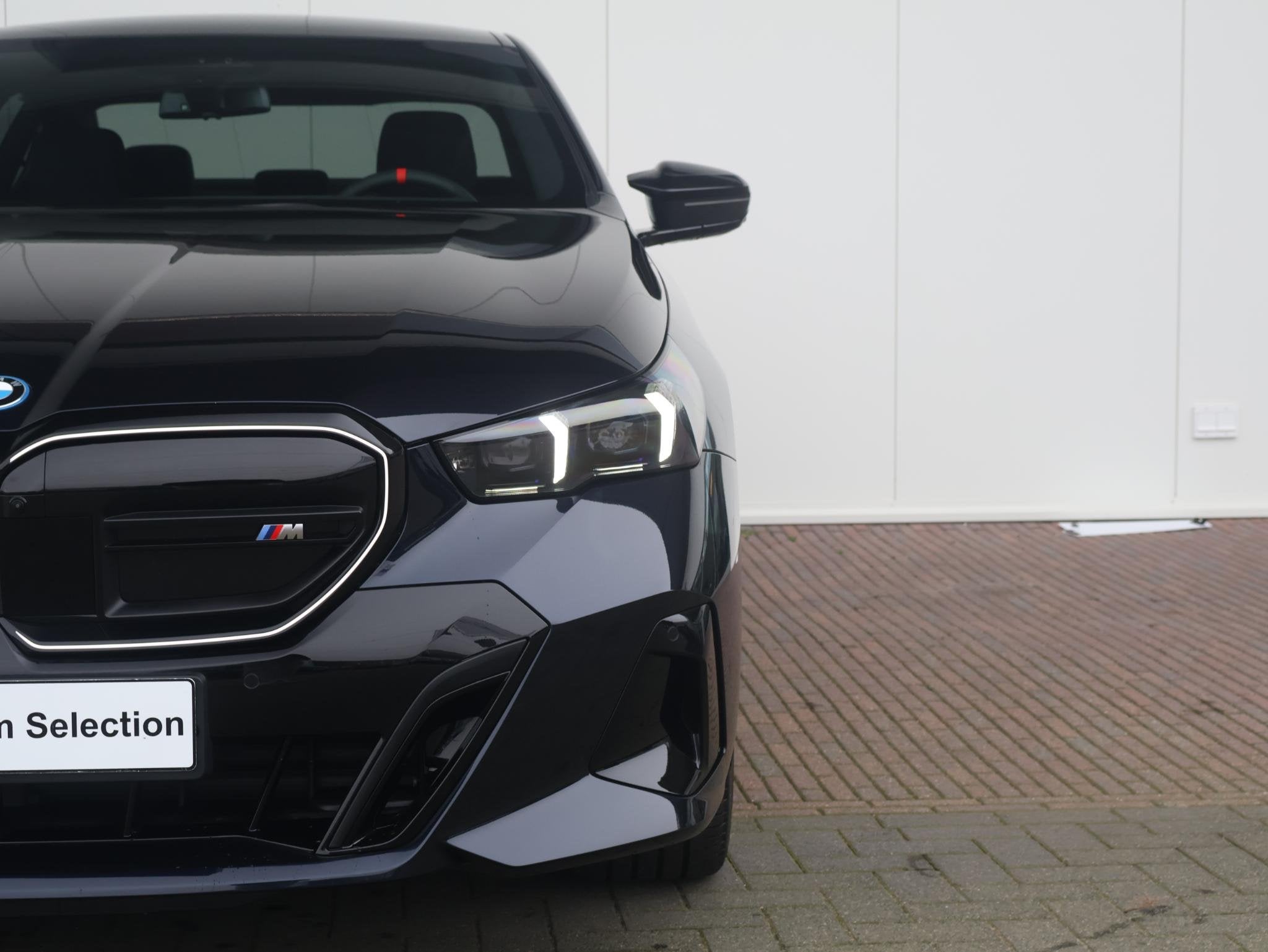 BMW i5 M60 xDrive | Sportpakket Pro | Equipment Pack Pro | T, Automaat, 2270 kg, Zwart, Zwart