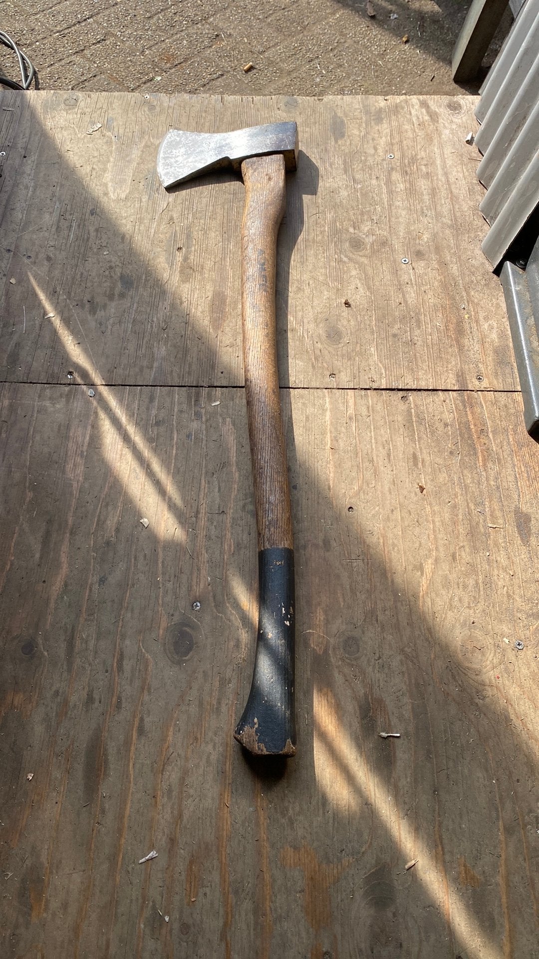 Grote Adler bosbijl met essen steel, Ophalen of Verzenden, Gebruikt, Bijl