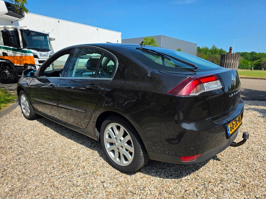 Renault Laguna 2.0 16V Dynamique *apk:06-2027*, Auto's, Laguna, Gebruikt, 4 cilinders, Leder en Stof