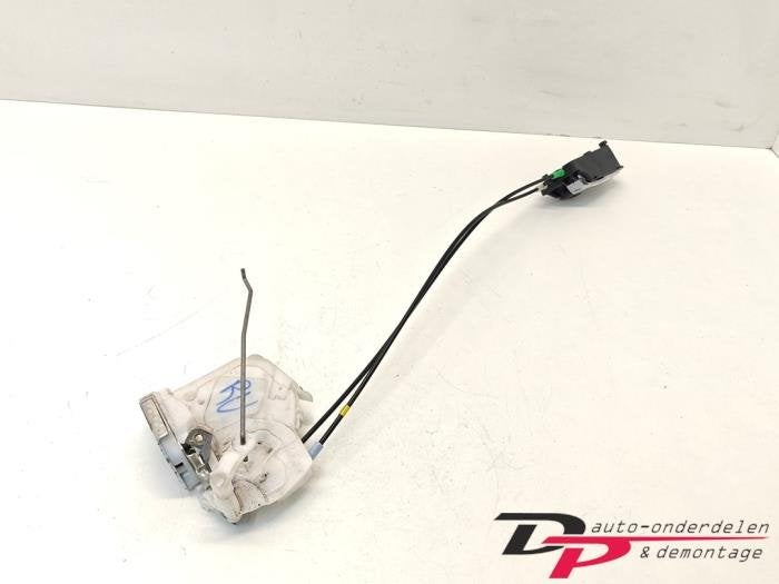 Deurslot Mechaniek 4Deurs rechts-voor van een Daihatsu Cuore, Gebruikt, Daihatsu, -, -