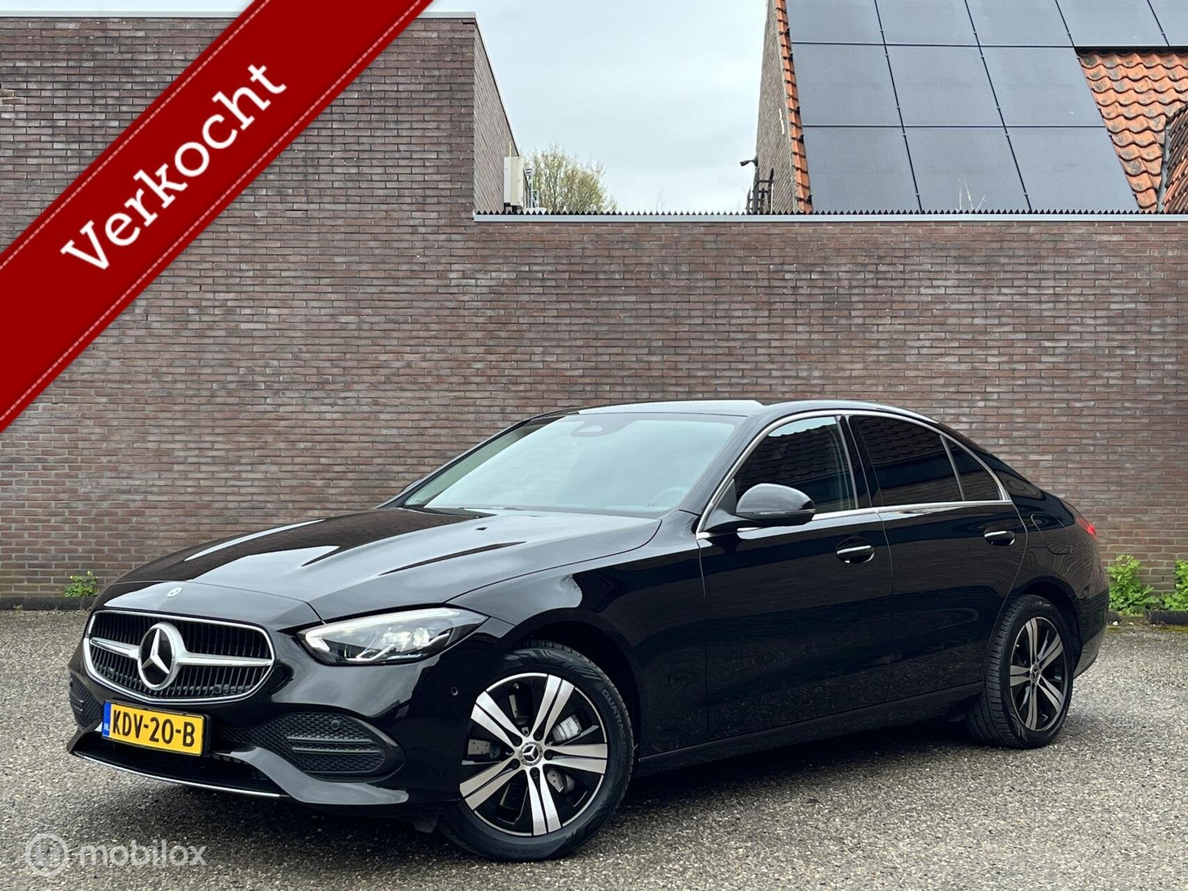 Mercedes C-klasse 300E | Sfeerverlichting| CarPlay| Camera, Auto's, Automaat, Achterwielaandrijving, Euro 6, 4 cilinders