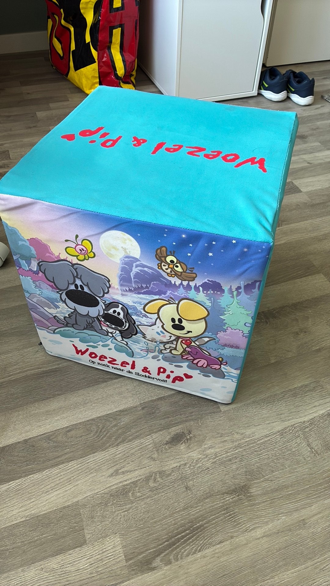 Poef  woezel &pip, Ophalen of Verzenden, Zo goed als nieuw