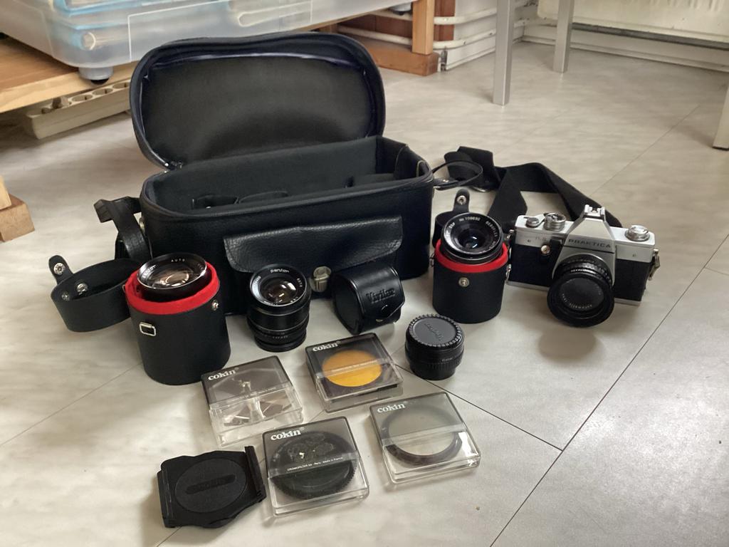 Praktica TL3 Spiegelreflexcamera met lenzen en accessoires, Ophalen, Gebruikt, Spiegelreflex, Overige Merken
