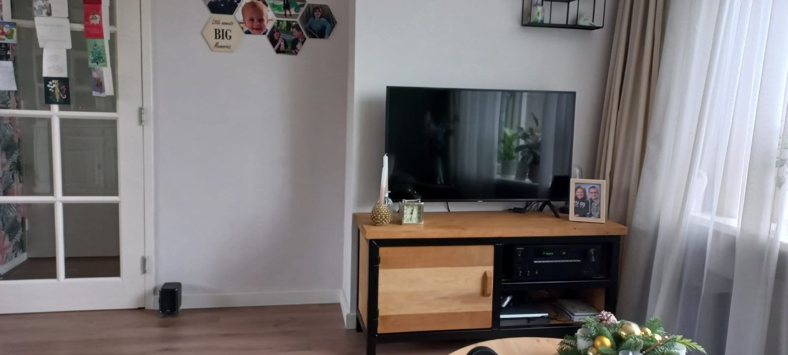 TV-meubel van eikenhout en metaal, Ophalen, Gebruikt, 100 tot 150 cm, Industrieel, Modern