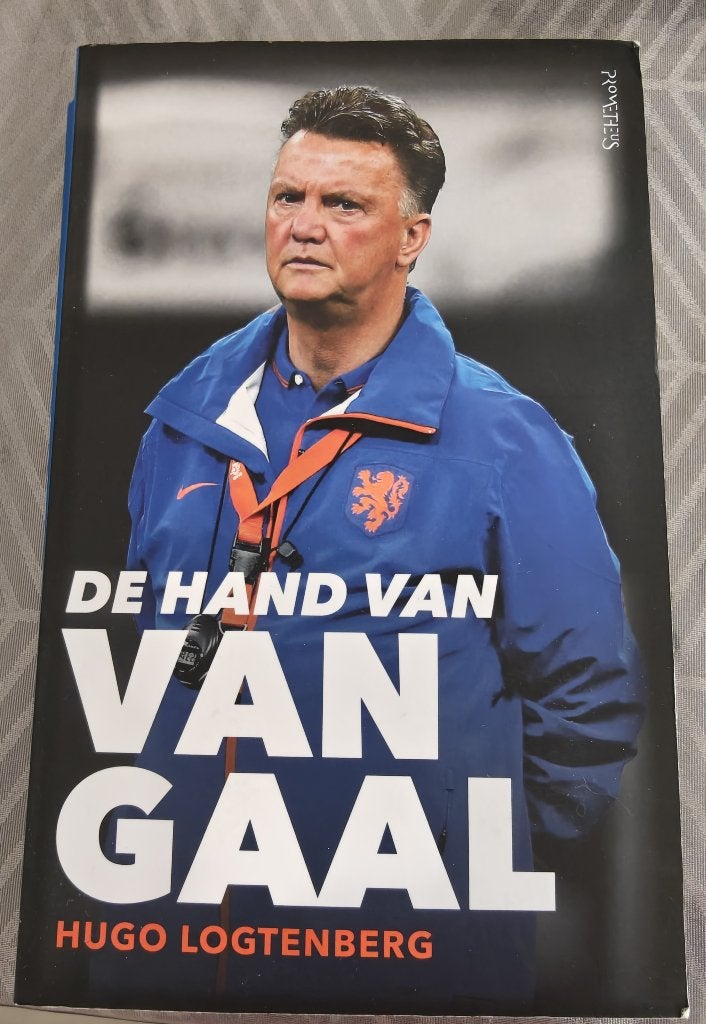 De hand van Van Gaal, Ophalen of Verzenden, Gelezen, Hugo Logtenberg, Balsport