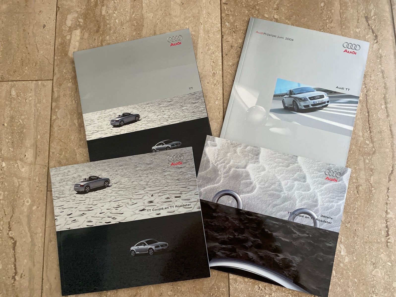 Audi TT Coupé en Roadster brochures en prijslijst 2004, Boeken, Ophalen of Verzenden, Gelezen, Audi