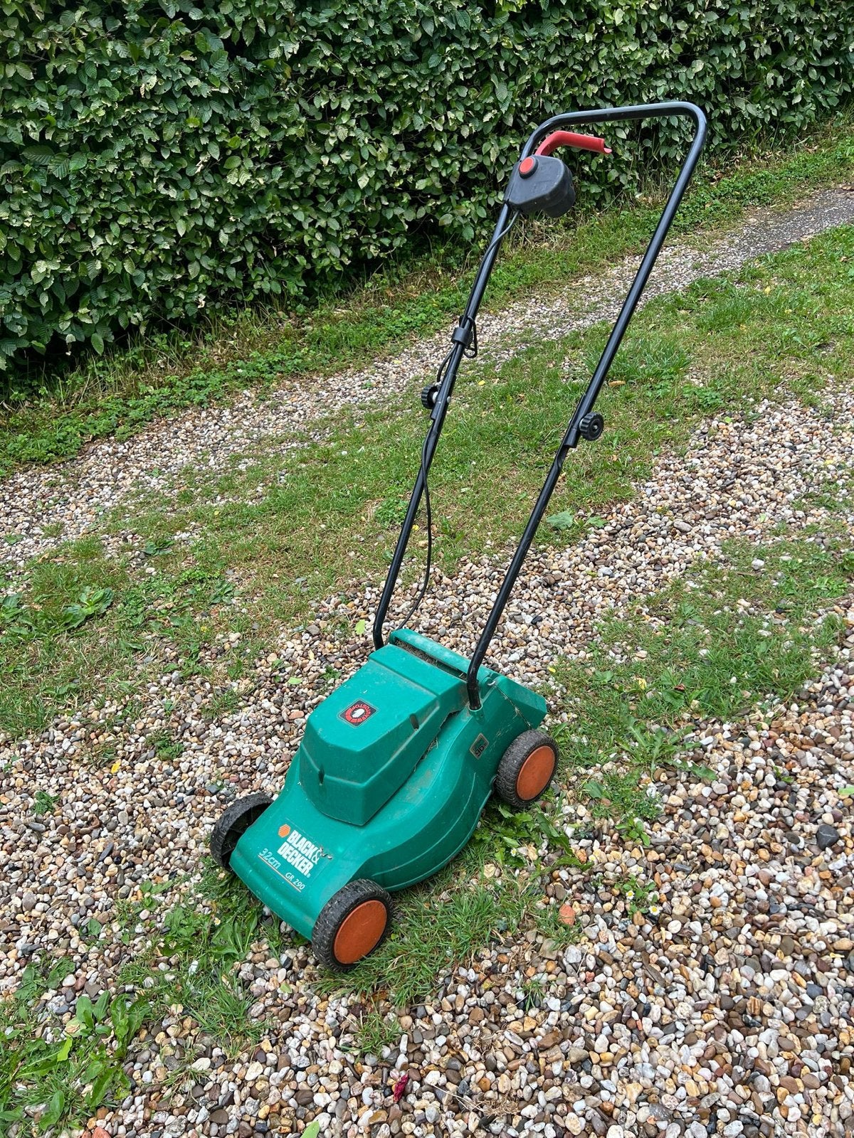Black & Decker grasmaaier 32cm GR 290, Tuin en Terras, Ophalen, Cirkelmaaier, Gebruikt, Elektrische grasmaaier