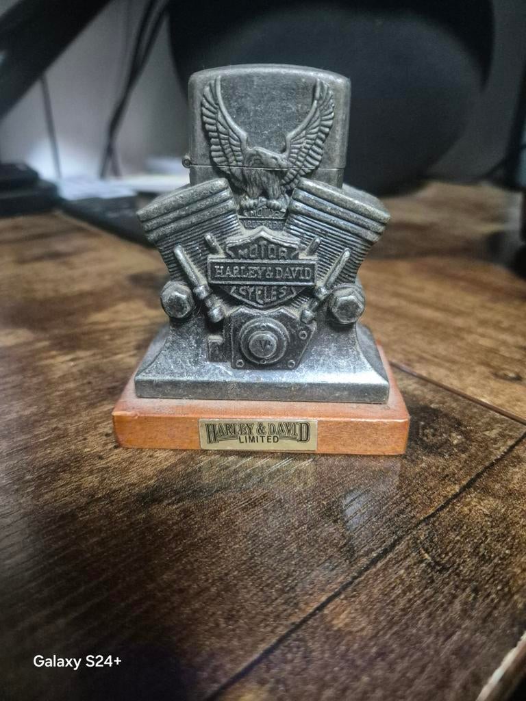 Harley Davidson Aansteker (geen Zippo) - Werkend, Verzamelen, Rookartikelen, Aanstekers en Luciferdoosjes, Ophalen of Verzenden